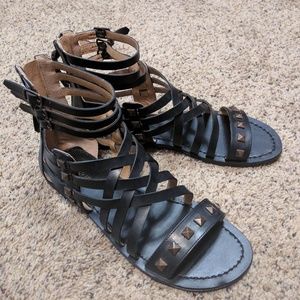 New Indigo rd. Strappy Sandles size 8